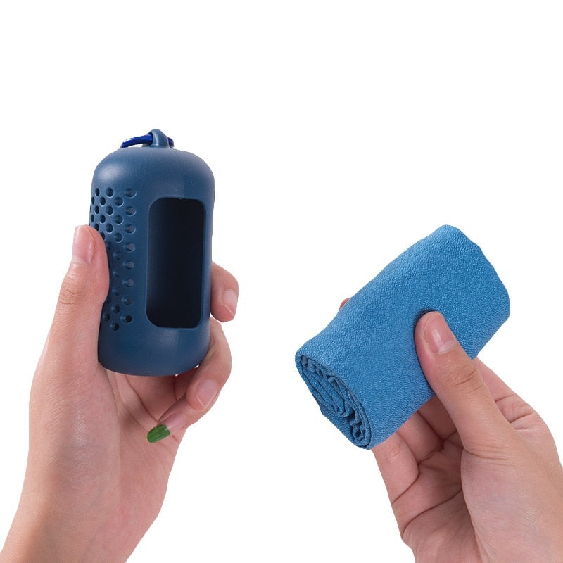 Quick Drying Cooling Microfiber Towel Instant Cooling Relief Sports Portable Yoga Gym Pilates Running Travel Towel Silicone Bag